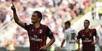 Carlos Bacca em ação pelo Milan  Foto: Tullio M. Puglia/Getty Images