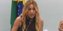 Deputada Erika Hilton na presid&ecirc;ncia da Comiss&atilde;o de Defesa da Mulher em sess&atilde;o nesta quarta-feira, 8  Foto: Reprodu&ccedil;&atilde;o via Youtube / Estad&atilde;o