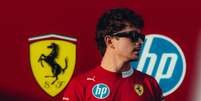 Charles Leclerc durante o Grande Pr&ecirc;mio de Abu Dhabi em 2025 Foto: Scuderia Ferrari / Reprodu&ccedil;&atilde;o