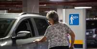A credencial para as vagas de estacionamento reservadas às pessoas com 60 anos ou mais é obrigatória  Foto: Divulgação/Gov do DF