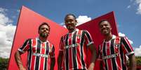Jogadores estreiam nova camisa 2 do S&atilde;o Paulo diante do O&rsquo;Higgins, do Chile, no Morumbis  Foto: Divulga&ccedil;&atilde;o/S&atilde;o Paulo