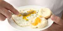 Ovos cozidos e mexidos têm proteínas semelhantes, mas calorias diferentes  Foto: SHutterstock / Sport Life