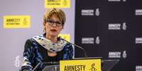 A secretária-geral da ONG Anistia Internacional, Agnès Callamard, durante coletiva de imprensa em Londres nesta terça-feira, 21 de abril de 2026.  Foto: © Amnesty International / RFI