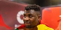 Francis Ngannou antes de luta conta Anthony Joshua Foto: Divulgação/Instagram Francis Ngannou / Esporte News Mundo