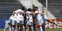 Foto: Rubens Chiri/SãoPaulo - Legenda: Jogadoras do São Paulo vão enfrentar as lanternas do Brasileirão feminino / Jogada10