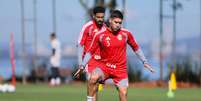 Jogadores do Inter em treinamento - Foto: Ricardo Duarte / Internacional / Esporte News Mundo