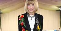 Anna Wintour come&ccedil;ou sua trajet&oacute;ria em Londres, mas foi em Nova York que consolidou seu nome como um dos mais influentes da moda.  Foto: Getty Images / Purepeople