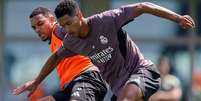 Foto: Divulgação - Legenda: Jogadores do Real Madrid durante treinamento da equipe / Jogada10