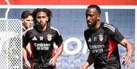 Benfica busca a vit&oacute;ria para praticamente assegurar o segundo lugar e ainda manter a chance de titulo no Portugu&ecirc;rs. Foto: Divulga&ccedil;&atilde;o / SL Benfica / Jogada10