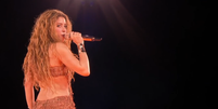 Shakira em apresentação em Copacabana  Foto: Reprodução/TV Globo