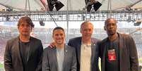 Carlo Ancelotti e outros integrantes da CBF assistem a clássico entre Flamengo e Vasco no Maracanã  Foto: Divulgação/CBF