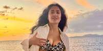 Aos 59 anos, Salma Hayek trocou a muscula&ccedil;&atilde;o pela yoga restaurativa pensando na longevidade. 'Ficar&aacute; surpreso com o efeito que isso pode ter'.  Foto: Reprodu&ccedil;&atilde;o/Instagram, @salmahayek / Purepeople