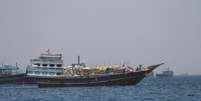 Diversos navios mercantes avistados no estreito de Ormuz.  Foto: Reuters / BBC News Brasil