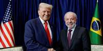 A visita acontece em um momento em que j&aacute; se falava, nos bastidores, de um eventual afastamento entre Lula e Trump ap&oacute;s o que ambos classificaram como uma "boa qu&iacute;mica"  Foto: Reuters / BBC News Brasil