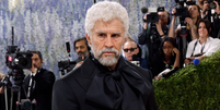 Bad Bunny durante o Met Gala 2026  Foto: Taylor Hill/Getty Images