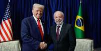 O &uacute;ltimo encontro entre o presidente Luiz In&aacute;cio Lula da Silva (&agrave; direita) e o republicano Donald Trump aconteceu durante o 47&ordf; C&uacute;pula da Associa&ccedil;&atilde;o de Na&ccedil;&otilde;es do Sudeste Asi&aacute;tico (Asean), em Kuala Lampur, na Mal&aacute;sia, em 26 de outubro de 2025.  Foto: &copy; Fotos: Ricardo Stuckert / PR / RFI