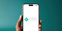 Pequenos cuidados podem tornar o uso do Pix mais seguro Foto: Diego Thomazini | Shutterstock / Portal EdiCase