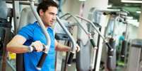 Execu&ccedil;&atilde;o correta vale mais do que excesso de carga na muscula&ccedil;&atilde;o e pode acelerar resultados  Foto: Shutterstock / Sport Life