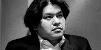 Kenji Eno, designer vision&aacute;rio e compositor japon&ecirc;s, conhecido por t&iacute;tulos experimentais como D e Enemy Zero  Foto: Joi Ito/Flickr (CC-BY-2.0)