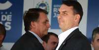 O ex-presidente Jair Bolsonaro e o filho Flávio Bolsonaro, pré-candidato ao Palácio do Planalto  Foto: Fabio Motta/Estadão / Estadão