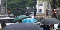 Na capital paulista e em toda a regi&atilde;o metropolitana de S&atilde;o Paulo, h&aacute; possibilidade de chuva entre 20 e 30 mil&iacute;metros por hora Foto: Daniel Teixeira/Estad&atilde;o - 09/02/2026 / Estad&atilde;o