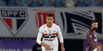 Djhordney fez seu terceiro jogo com os profissionais do S&atilde;o Paulo - Foto: Rubens Chiri/S&acirc;o Paulo FC / Jogada10