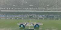 Chuva em Bel&eacute;m atrasou in&iacute;cio da partida entre Remo e Palmeiras, no Brasileir&atilde;o.  Foto: Reprodu&ccedil;&atilde;o/GeTV / Estad&atilde;o