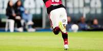 Carrascal comemora. Foi dele o gol da vit&oacute;ria do Flamengo.  Foto: Gilvan de Souza / Flamengo / Jogada10