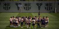 Foto: Marc Graupera / FC Barcelona - Legenda: Jogadores do Barcelona durante treinamento da equipe / Jogada10