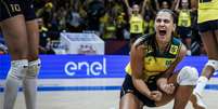 Julia Kudiess em ação pelo Brasil na VNL Foto: Esporte News Mundo