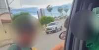 Adolescente ataca crian&ccedil;a que vendia pa&ccedil;ocas em avenida de Mossor&oacute;.  Foto: Reprodu&ccedil;&atilde;o/Redes sociais / Portal de Prefeitura