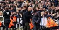 Pep Guardiola durante partida da Carabao Cup, contra o Newcastle   Foto: Esporte News Mundo