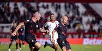 Foto: Divulga&ccedil;&atilde;o / ACG - Legenda: Num jogo com poucas chances, melhor para o Furac&atilde;o / Jogada10