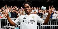 Endrick durante apresenta&ccedil;&atilde;o no Real Madrid em sua primeira passagem  Foto: Reprodu&ccedil;&atilde;o/X Real Madrid