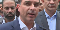 'N&atilde;o tenho que justificar nada para ningu&eacute;m', diz Fl&aacute;vio Bolsonaro sobre &aacute;udio para Vorcaro  Foto: Reprodu&ccedil;&atilde;o/TV Globo