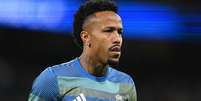 Milit&atilde;o no aquecimento para jogo do Real Madrid Foto: Denis Doyle/Getty Images
