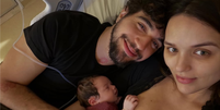 Rafa Kalimann e Nattan s&atilde;o pais de Zuza  Foto: Reprodu&ccedil;&atilde;o/Instagram