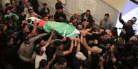 Corpo de Ezedin Al Hadad, líder do braço armado do Hamas, é velado em Gaza  Foto: Majdi Fathi/NurPhoto via Getty Images