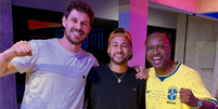 Neymar comemora convocação com Thiaguinho e Bruninho  Foto: Reprodução/Instagram