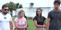 Os pais dos beb&ecirc;s que foram trocados ap&oacute;s o nascimento em hospital de Inhumas.  Foto: Reprodu&ccedil;&atilde;o/TV Anhanguera 