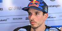 Após cirurgia na clavícula e alta hospitalar, Álex Márquez segue recuperação longe das pistas. Foto: MotoGP / Reprodução