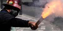 Manifestantes t&ecirc;m usado fogos de artif&iacute;cio e at&eacute; mesmo explosivos em protestos contra o governo da Bol&iacute;via  Foto: DW / Deutsche Welle