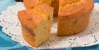 bolo de laranja com iogurte fit. Foto: Canva PRO / Sa&uacute;deLAB