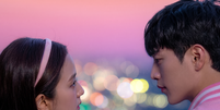 Esse hit da Netflix j&aacute; conquistou as mulheres millennials em todo o mundo: descubra a s&eacute;rie rom&acirc;ntica coreana que est&aacute; causando furor em 2026.  Foto: Reprodu&ccedil;&atilde;o, Netflix / Purepeople