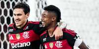 Pedro e Bruno Henrique foram uns dos responsáveis por colocar o Flamengo no topo - Foto: Gilvan de Souza / Flamengo / Jogada10