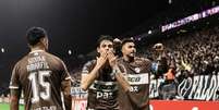 Corinthians, ap&aacute;tico, perde em casa para o Platense. Foto: Divulga&ccedil;&atilde;o / CA Platense / Jogada10