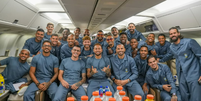 Jogadores dentro do avi&atilde;o  Foto: Reprodu&ccedil;&atilde;o/Instagram