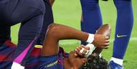 Lamine Yamal est&aacute; lesionado desde 22 de abril, em partida do Barcelona contra o Celta de Vigo  Foto: Joan Valls/Urbanandsport/NurPhoto via Getty Images