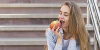 Comer ma&ccedil;&atilde; todos os dias faz bem?  Foto: Freepik