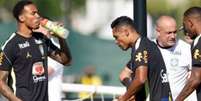 Jogadores da Sele&ccedil;&atilde;o Brasileira descansam em treino nos EUA   Foto: Rafael Ribeiro/CBF